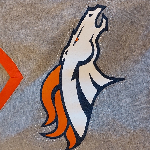 Hands High Denver Bronco Tee - Picture 10 of 13